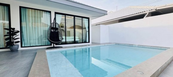 4 bedrooms House in Pattaya, Thailand No. 26682 5