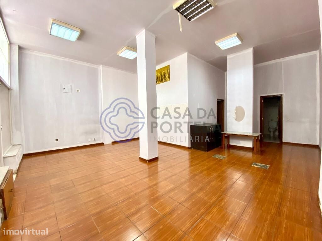 Imóvel comercial em Fânzeres, Portugal 61 m² N.º 59055