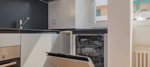 1 bedroom Apartment in Milan, Italy No. 346766 5