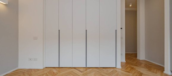 1 bedroom Apartment in Milan, Italy No. 346766 12