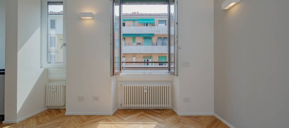 1 bedroom Apartment in Milan, Italy No. 346766 3