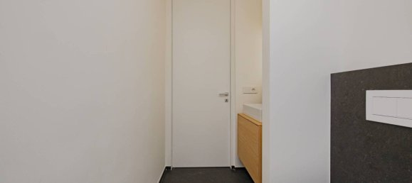 1 bedroom Apartment in Milan, Italy No. 346766 7