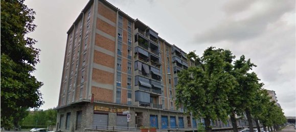 2 rooms Apartment in Moncalieri, Italy No. 49875 3