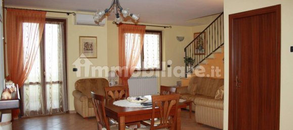 3 bedrooms House in Pioraco, Italy No. 143270 7