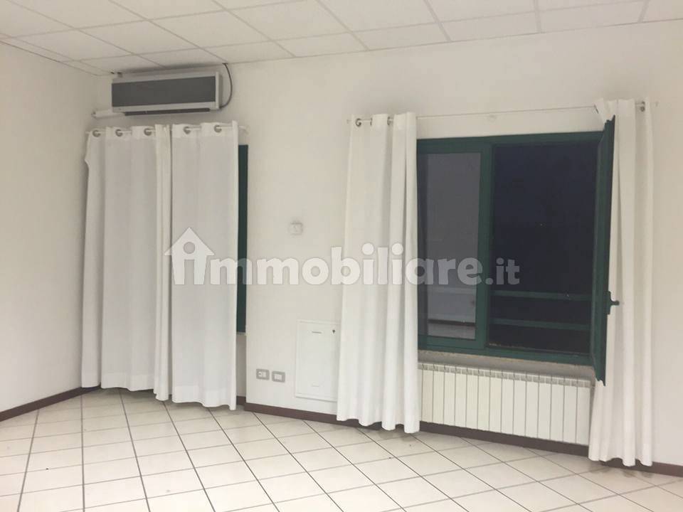 1 room Office in Opera, Italy No. 160791