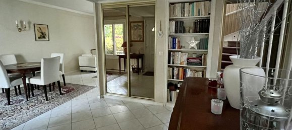 Casa de 4 dormitorios en Les Essarts-le-Roi, France No. 333415 2