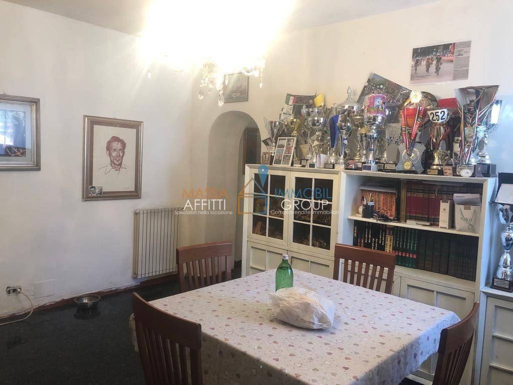 2 bedrooms House in Massa, Italy No. 355238