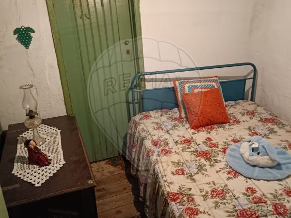 3 bedrooms House in Goncalo, Portugal No. 24511