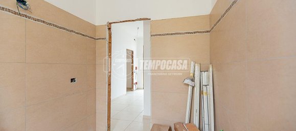 4 rooms Villa in Casalpusterlengo, Italy No. 11604 38