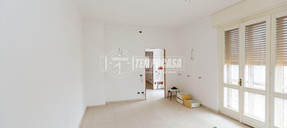 4 rooms Villa in Casalpusterlengo, Italy No. 11604 28