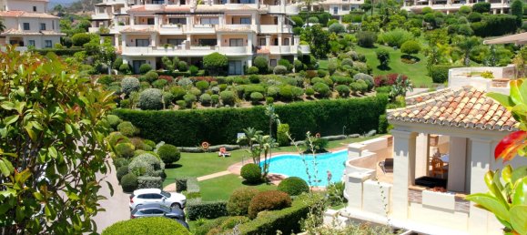 Apartamento de 2 dormitorios en Marbella, Spain No. 9949 6