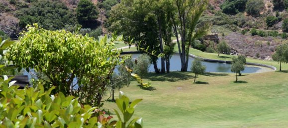 Apartamento de 2 dormitorios en Marbella, Spain No. 9949 7