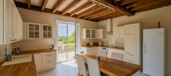 8 Schlafzimmer Haus in Azay-le-Rideau, France, Nr. 79130 11