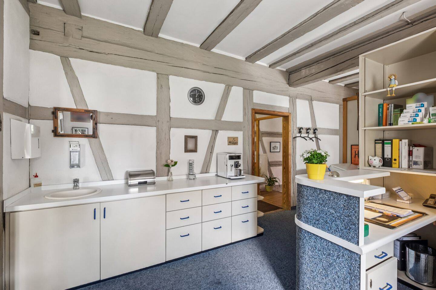 Офис с 3 комнатами в Ludwigsburg, Германия № 273748