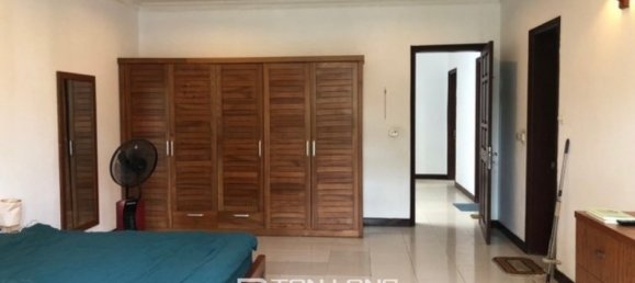 5 bedrooms Villa in Tay Ho, Vietnam No. 881 6