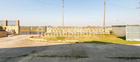 622m² Warehouse in Corte de' Frati, Italy No. 311090 8