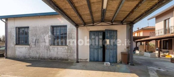 622m² Warehouse in Corte de' Frati, Italy No. 311090 11