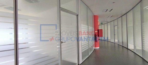 Bâtiment à Oeiras, Portugal 7351m² No. 72204 18