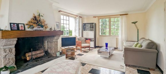 5 bedrooms House in Morbihan, France No. 301241 2