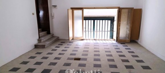 133m² Office in Campobasso, Italy No. 44900 6