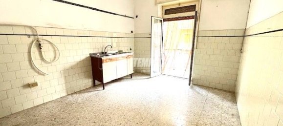 2 rooms Apartment in Foggia, Italy No. 275047 3