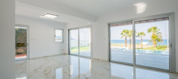 Вилла с 3 спальнями в Пафос, Кипр № 23004 3