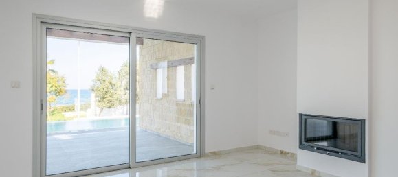 Вилла с 3 спальнями в Пафос, Кипр № 23004 4