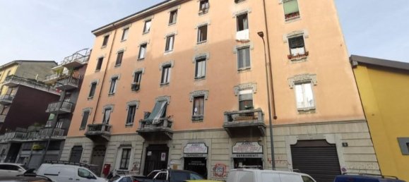 Studio in Milan, Italy, Nr. 245430 4