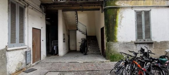 Studio in Milan, Italy, Nr. 245430 11