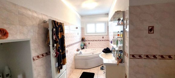 3 Schlafzimmer Haus in Baule, France, Nr. 218809 9