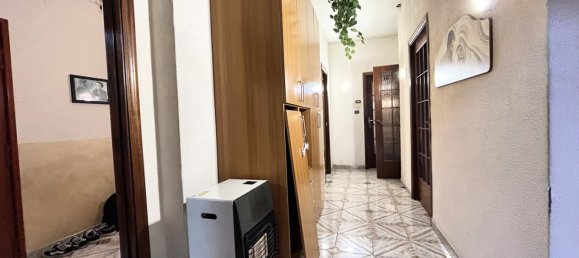 5-Zimmer Wohnung in Naples, Italy, Nr. 57158 29