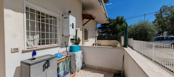 Studio à Rome, Italy No. 286763 9