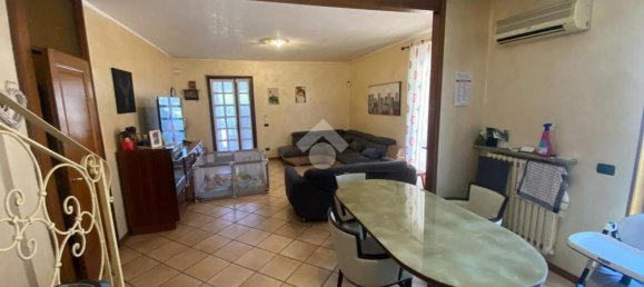 8-Zimmer Wohnung in Capriolo, Italy, Nr. 258777 13