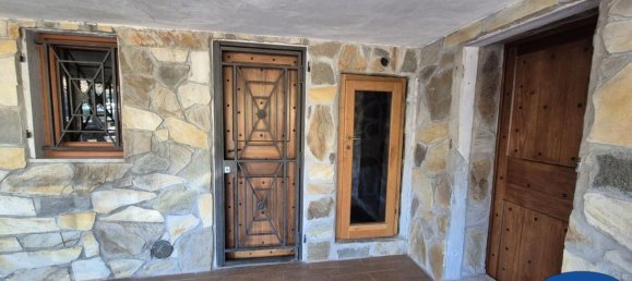 8 rooms House in Camaiore, Italy No. 51750 48