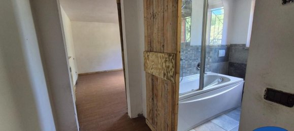 8 rooms House in Camaiore, Italy No. 51750 50