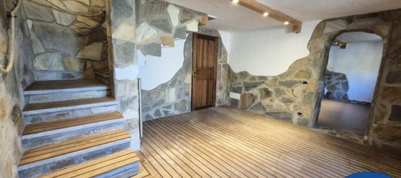 8 rooms House in Camaiore, Italy No. 51750 24