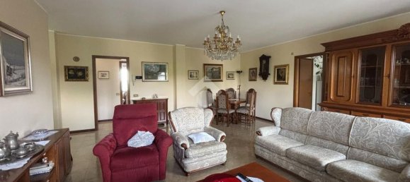 4-salle Appartement à Osio Sotto, Italy No. 273734 5