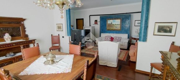 4 bedrooms Villa in Fiesse, Italy No. 353065 4
