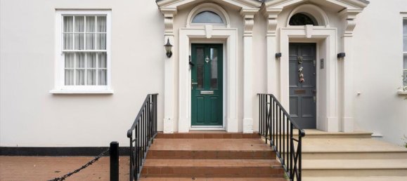 3 bedrooms House in London, United Kingdom No. 7066 6