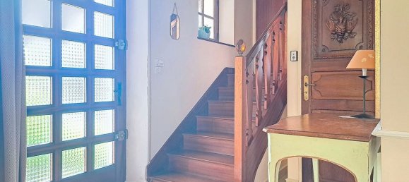 Casa de 4 dormitorios en Amboise, France No. 262406 3