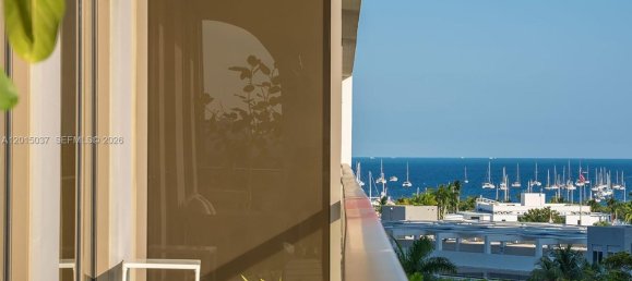 3 dormitorios propiedad comercial en venta en Miami, Miami-Dade, Florida, USA № 614944 16