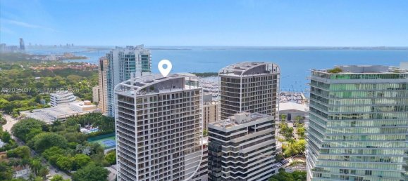 3 dormitorios propiedad comercial en venta en Miami, Miami-Dade, Florida, USA № 614944 18