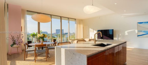 3 dormitorios propiedad comercial en venta en Miami, Miami-Dade, Florida, USA № 614944 21
