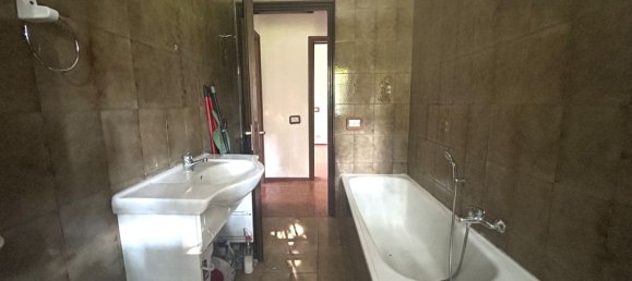 3 Schlafzimmer Wohnung in Sassuolo, Italy, Nr. 326397 8