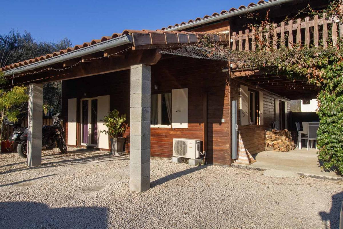 2 Schlafzimmer Haus in Saint-Julien-en-Saint-Alban, France, Nr. 200309