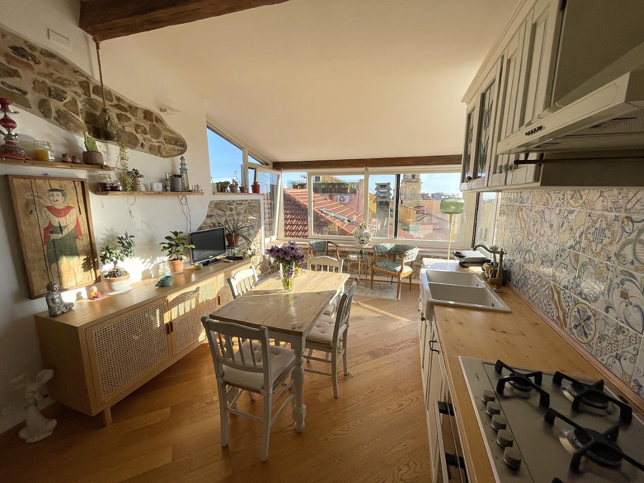 3-salle Maison à Sanremo, Italy No. 146298