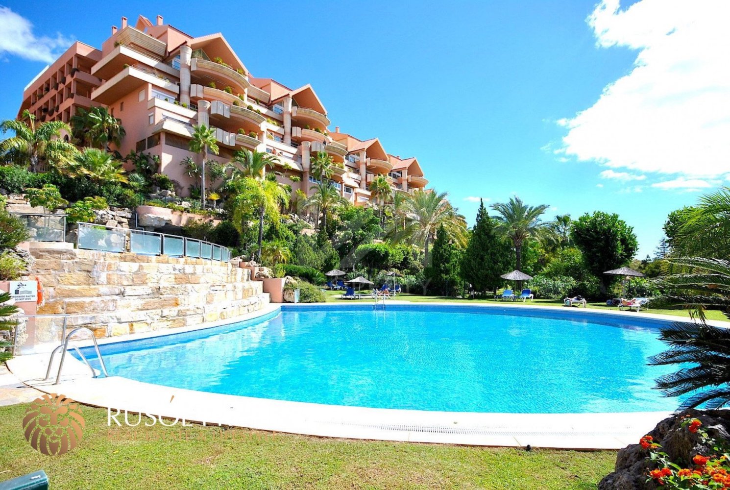 4 bedrooms Apartment in Marbella, Spain No. 5390