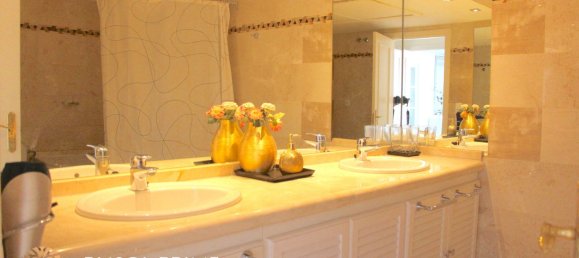 4 bedrooms Apartment in Marbella, Spain No. 5390 12