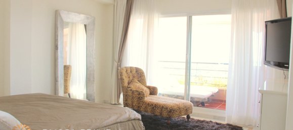 4 bedrooms Apartment in Marbella, Spain No. 5390 8