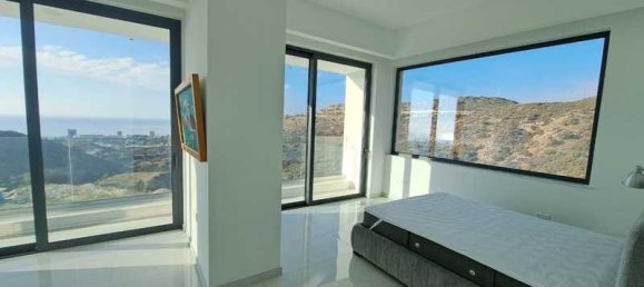 8 bedrooms Commercial property in Agios Tychonas, Cyprus No. 19900 3